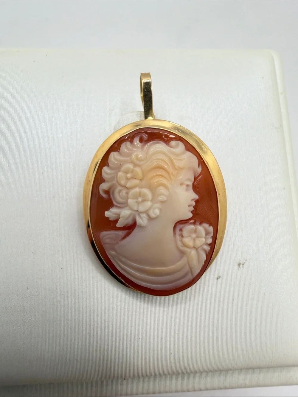 Vintage 18kt (750) Yellow Gold 20x15mm Cameo Pendant/Brooch/Pin combo!‎